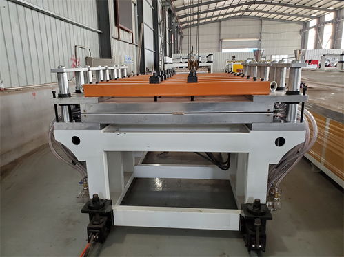 木飾面機(jī)器設(shè)備報價 木飾面機(jī)器設(shè)備 華利德塑機(jī)有口皆碑